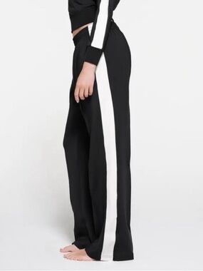 🧥 SKIMS Sport Track Pant | Onyx | XS | NWT 🏷️